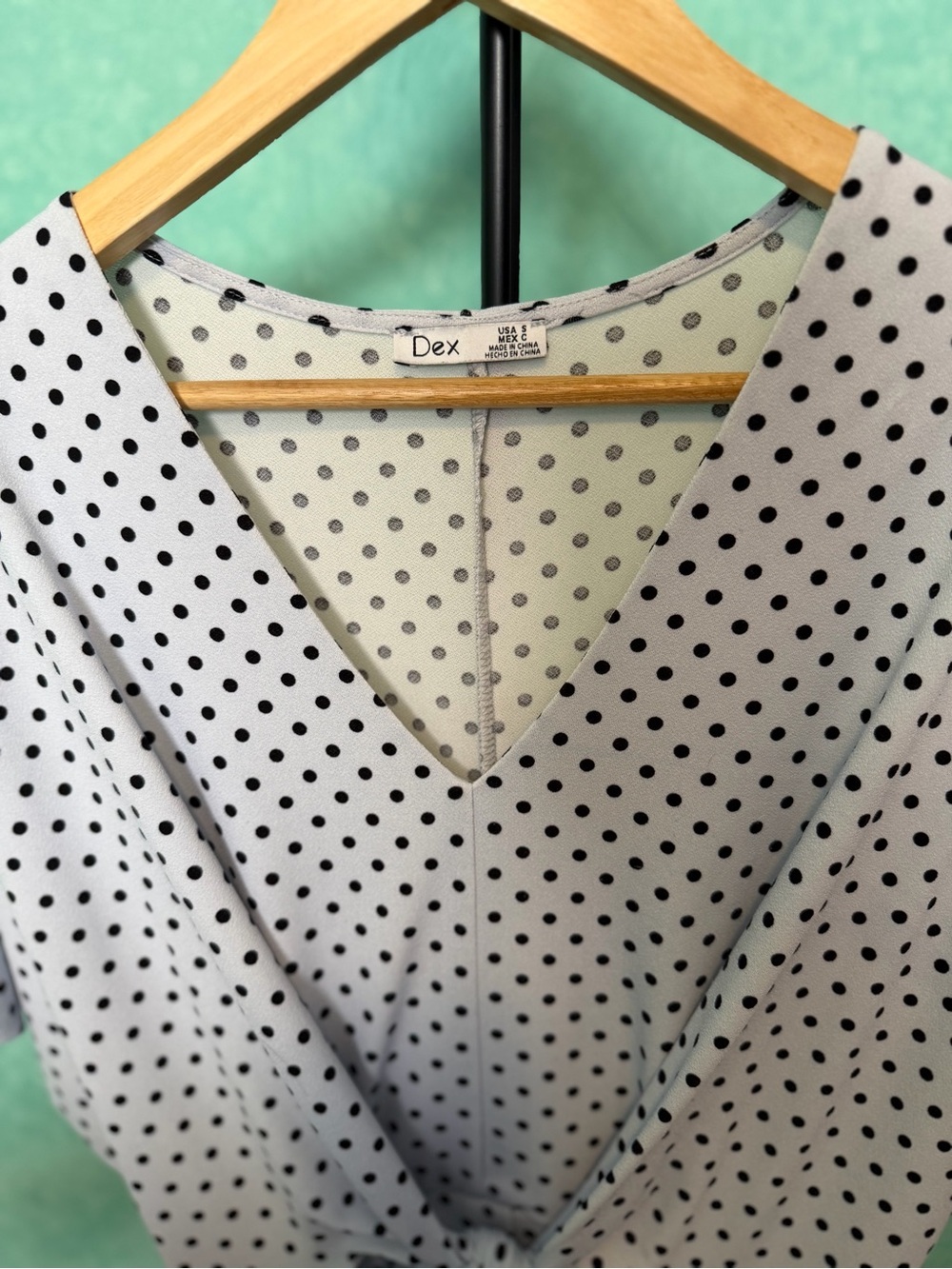 🤍🖤DEX Polka Dot Tie-Front Midi Dress in White and Black - Picture 2 of 14